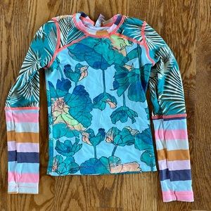 Maaji rash guard sz 6, euc